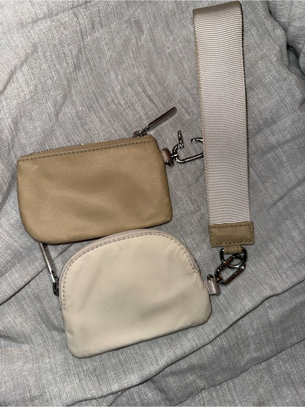 Lululemon Dual Pouch Wristlet Trench/White Opal - Picture 2 of 4